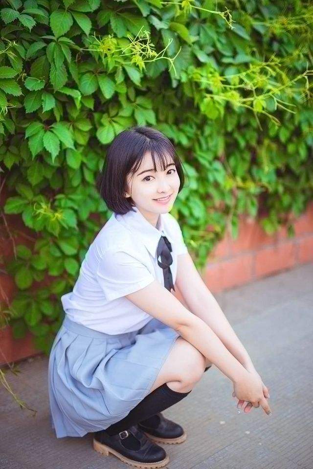 校園甜美的背影，洋溢著青春爛漫的回憶